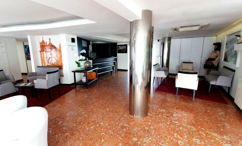 Miramar Hotel Spa & Apartments