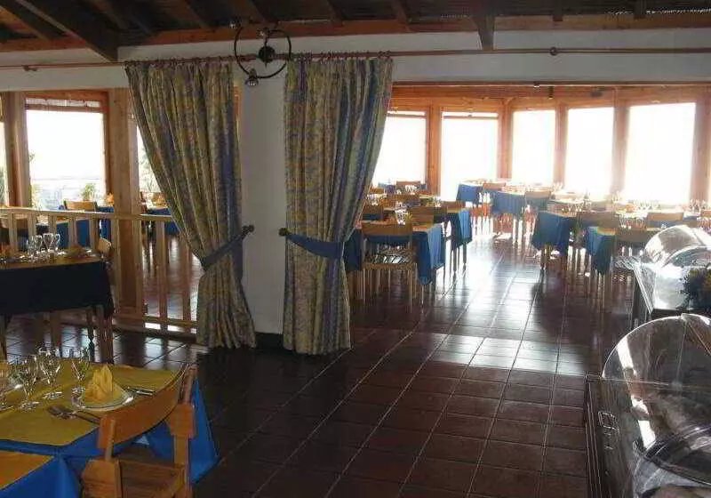 Miramar Hotel Spa & Apartments