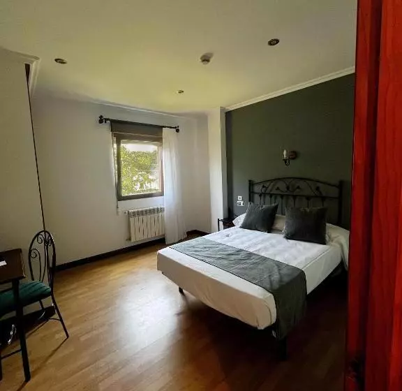 هتل Puerto Calderon