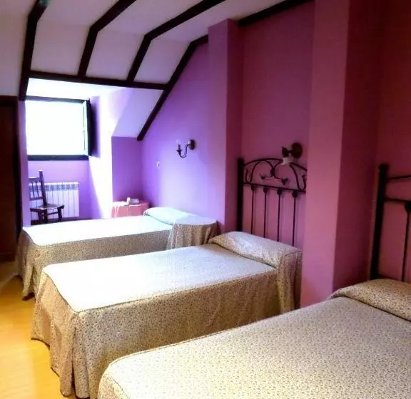 هتل Puerto Calderon