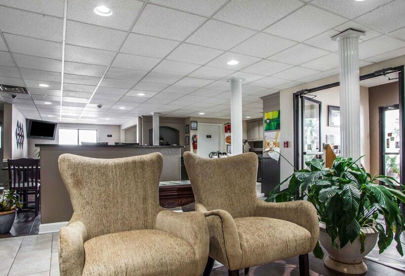 בית מלון כפרי Quality Inn