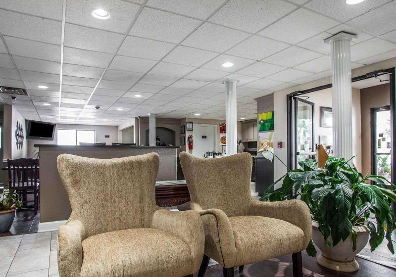 בית מלון כפרי Quality Inn