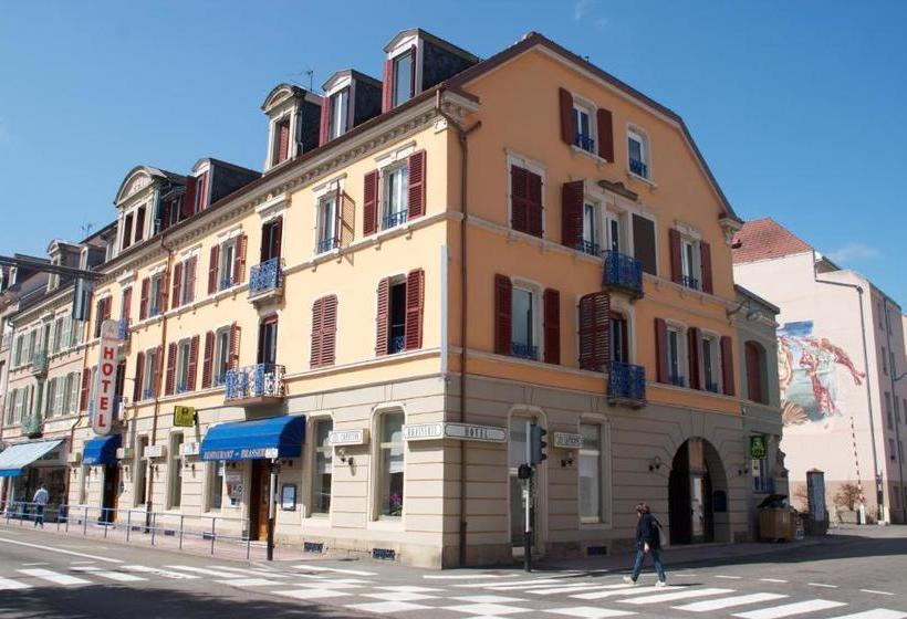 هتل Restaurant Les Capucins