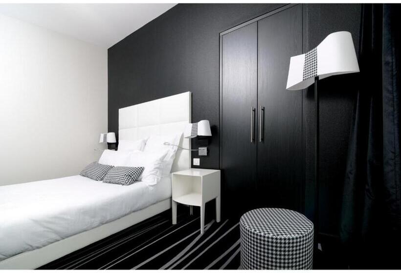 هتل Restaurant Les Capucins