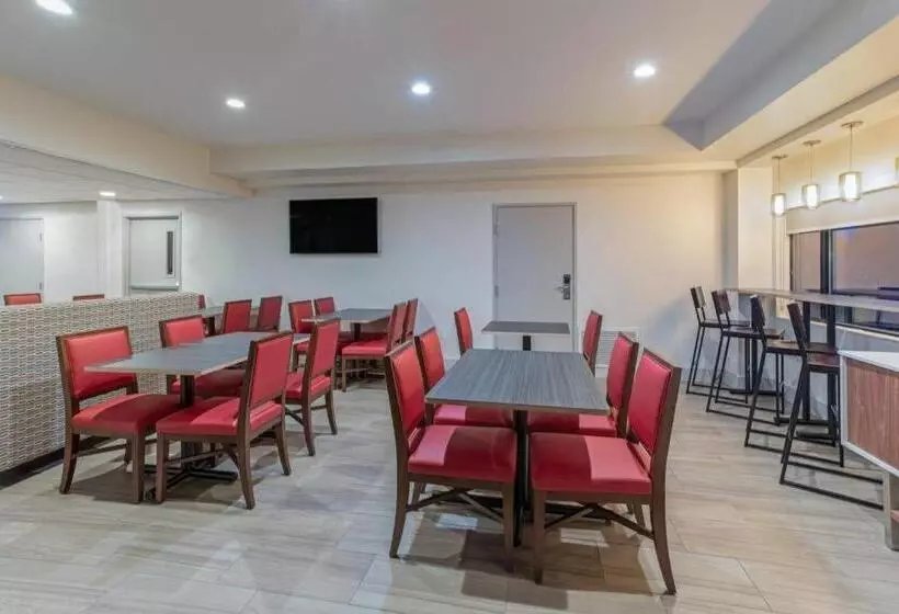 هتل Sleep Inn & Suites Tempe Asu Campus