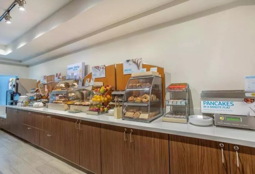 هتل Sleep Inn & Suites Tempe Asu Campus