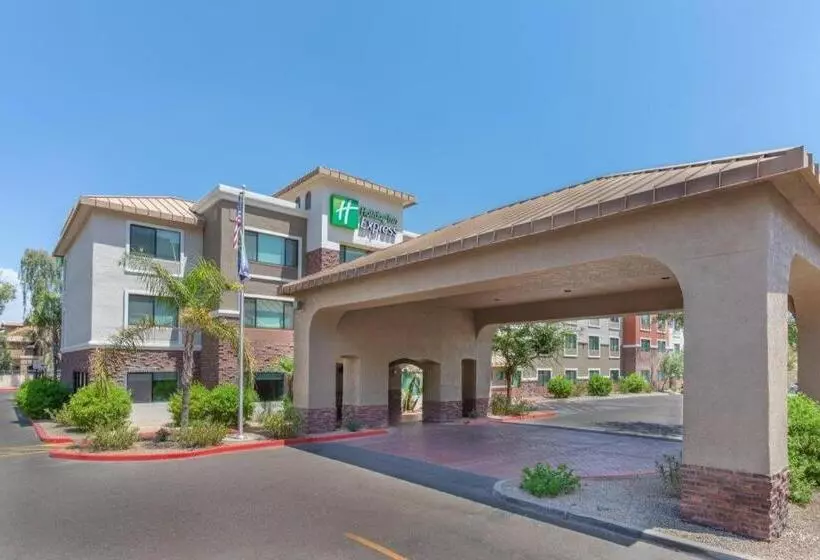 هتل Sleep Inn & Suites Tempe Asu Campus