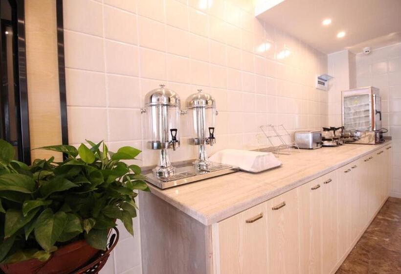 Lavande Hotel Nanchang East Aixihu Subway Station Branch