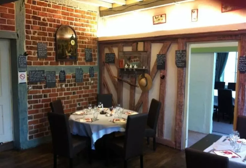 Hotelli Auberge Du Cheval Blanc