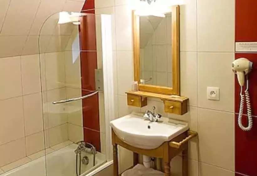 Hotelli Auberge Du Cheval Blanc