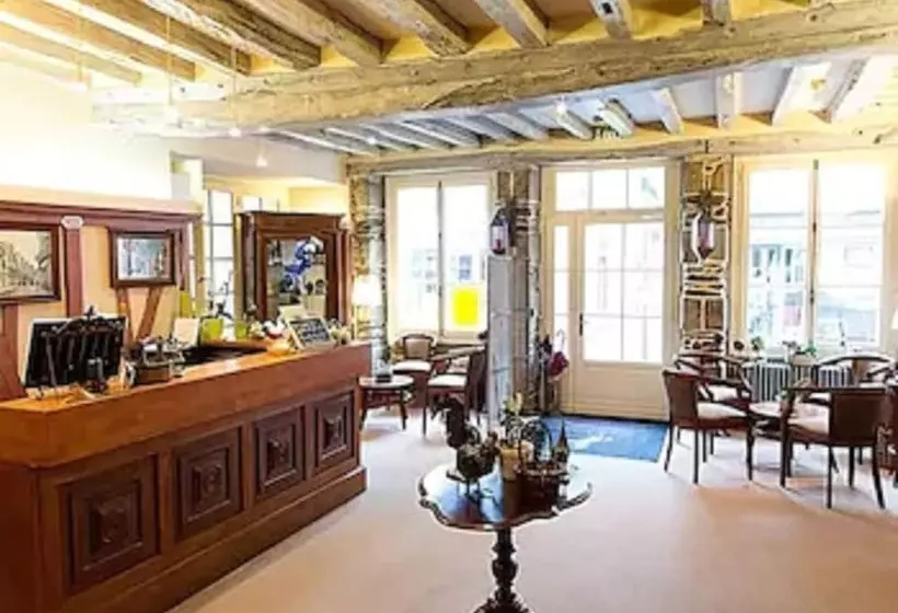 Hotelli Auberge Du Cheval Blanc