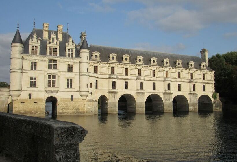 فندق Auberge Du Grand Dauphin