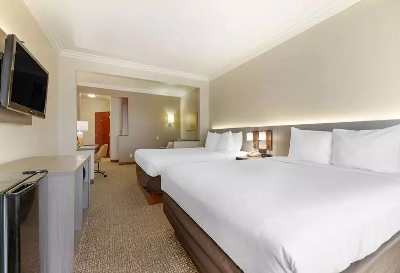 ホテル Comfort Suites Oceanside Camp Pendleton Area