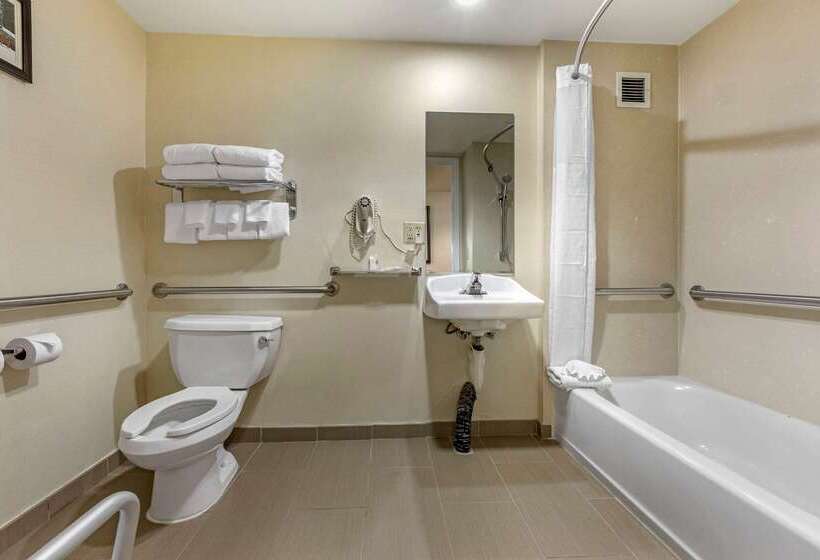 هتل Comfort Suites Visalia Convention Center
