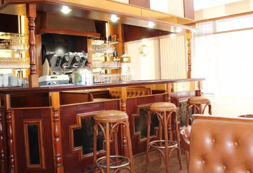 Отель Des Tilleuls