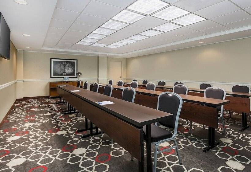 فندق Four Points Bentonville