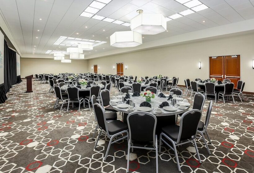 فندق Four Points Bentonville