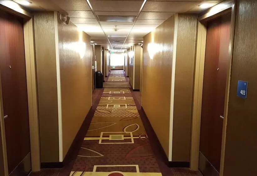 فندق Holiday Inn Express Castro Valley