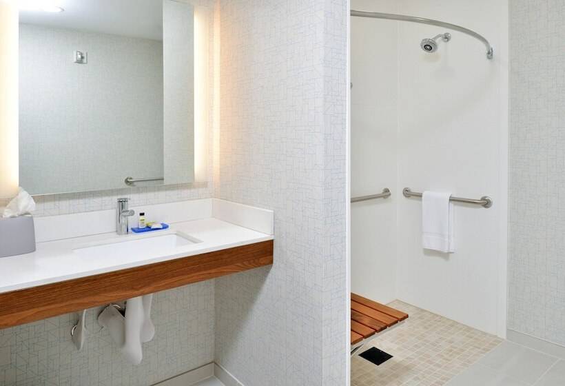 בית מלון כפרי Holiday Inn Express   Santa Rosa North, An Ihg