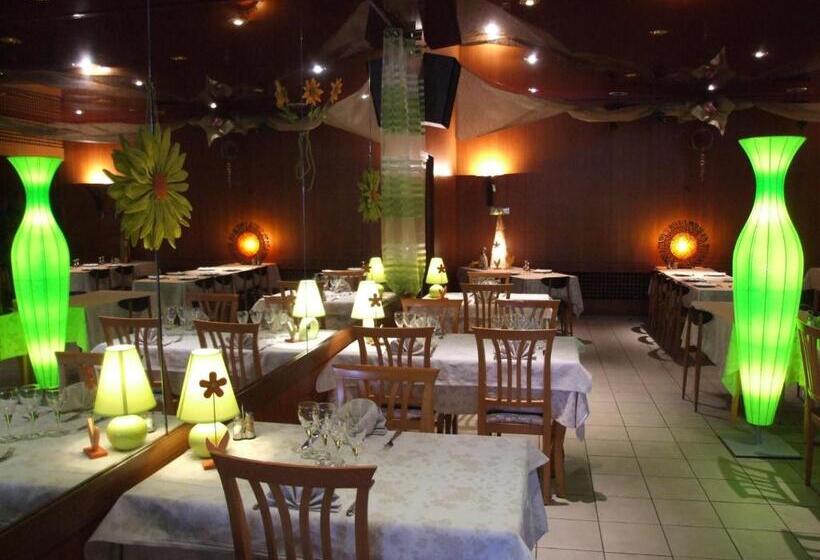 هتل Hôtel & Restaurant Azur