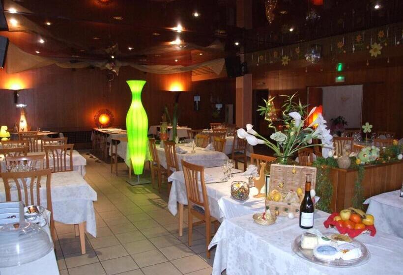 هتل Hôtel & Restaurant Azur