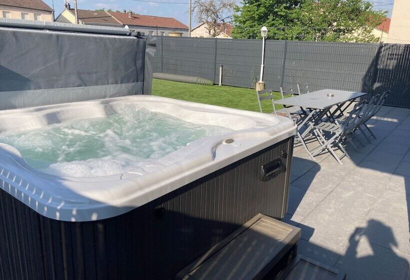 호텔 Hôtel Et Gîtes L Ecrin 88 Vosges