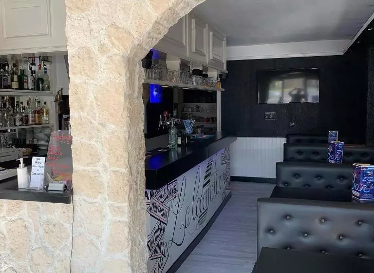 호텔 La Locomotive