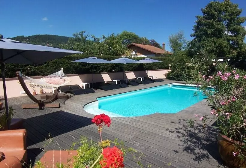 בית מלון כפרי Les Loges Du Parc