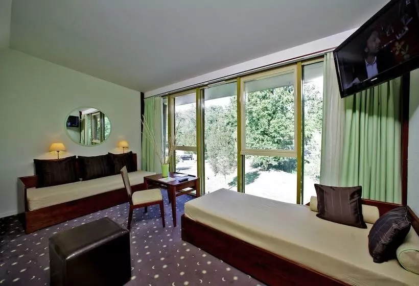 호텔 Logis Des Lacs D'halco