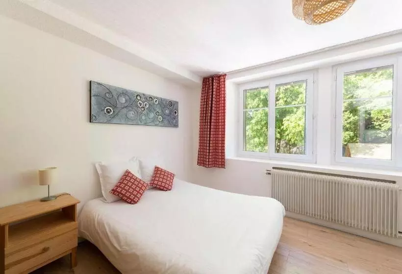 Отель Logis Hôtel Restaurant La Vigotte