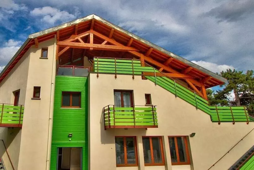 בית מלון כפרי Logis Hôtel Restaurant Le Chalet Du Mont Roland