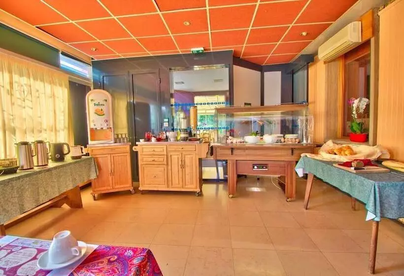 בית מלון כפרי Logis Hôtel Restaurant Le Chalet Du Mont Roland