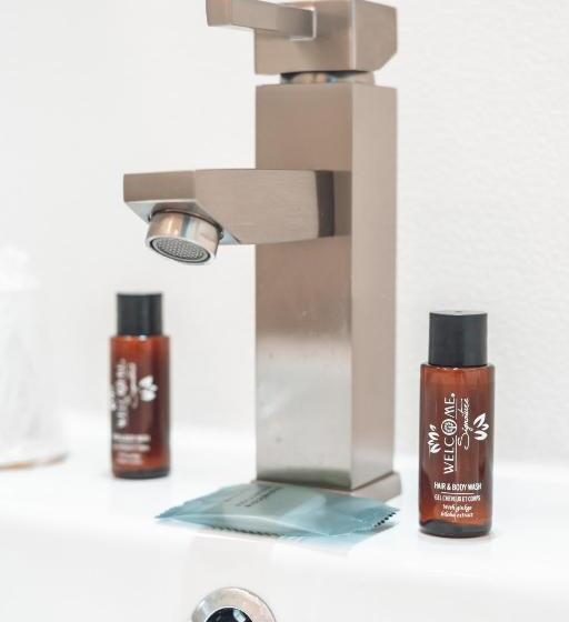 فندق Logis Hôtel Restaurant Vuillot