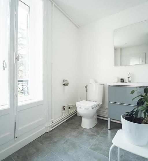 فندق Logis Hôtel Restaurant Vuillot