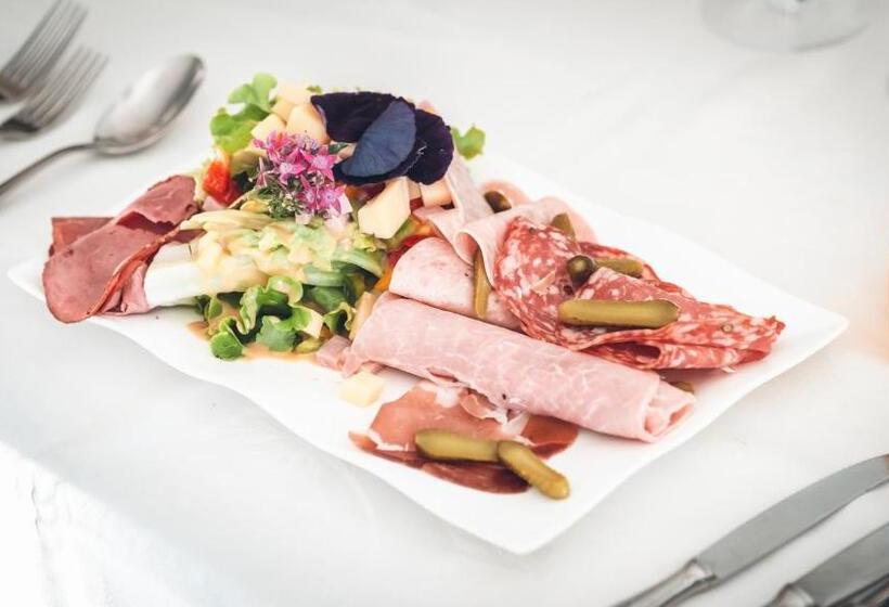 فندق Logis Hôtel Restaurant Vuillot