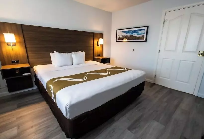 Отель Quality Inn & Suites Tulare
