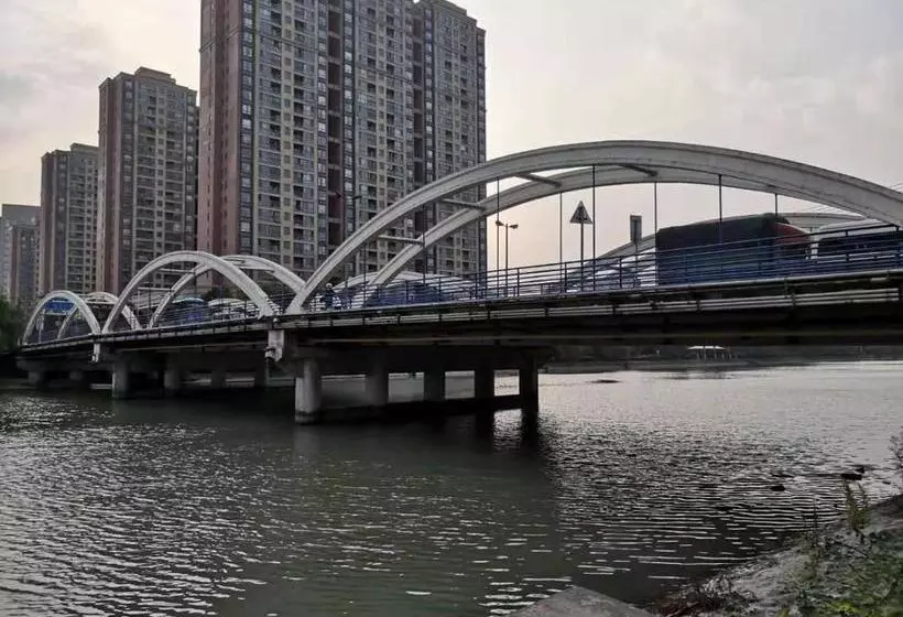 ホテル 7 Days Premium Haiyan New Bridge South Road Branch