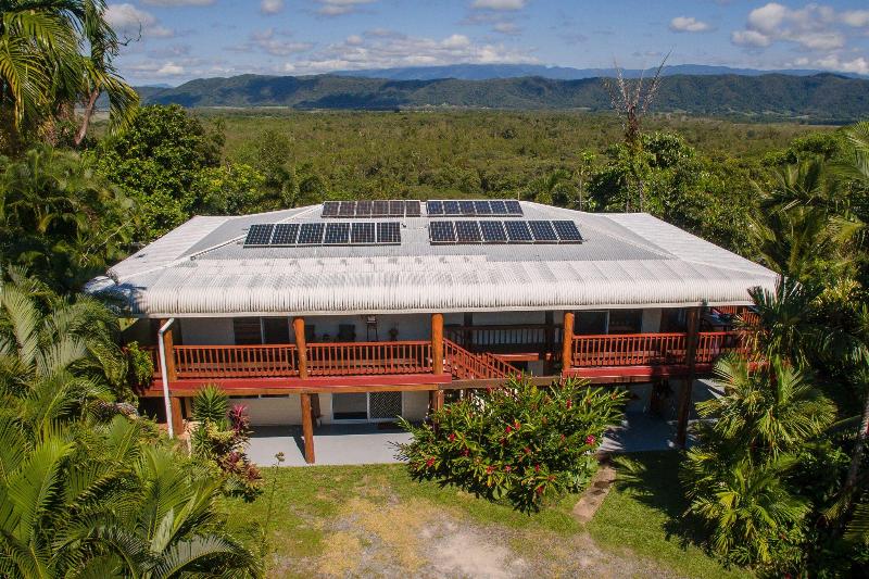 فندق Daintree Manor Bed & Breakfast