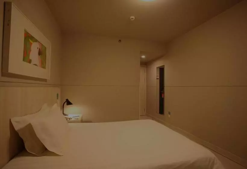 Hotelli Jinjiang Inn Mianyang Technical Building Flyover