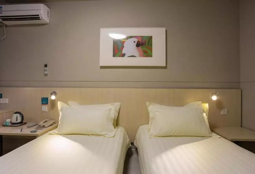 Hotelli Jinjiang Inn Mianyang Technical Building Flyover