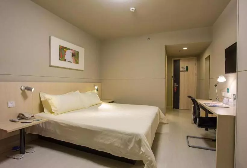 Hotelli Jinjiang Inn Mianyang Technical Building Flyover