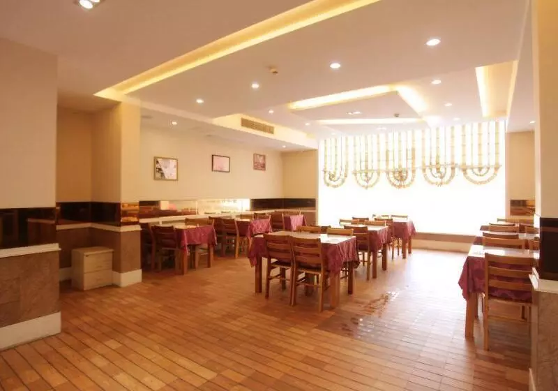 Hotelli Greentree Inn Zhenjiang Yangzhong Central Market Gangdong Bei Road
