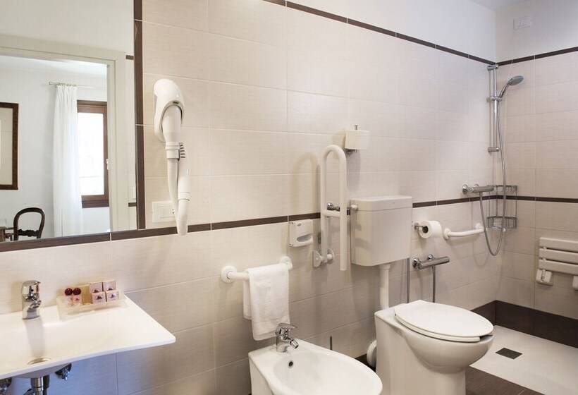 هتل Agli Alboretti