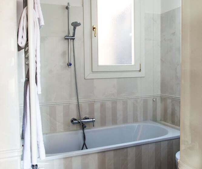 هتل Agli Alboretti