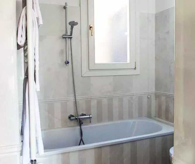 هتل Agli Alboretti