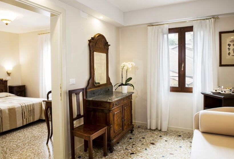 هتل Agli Alboretti