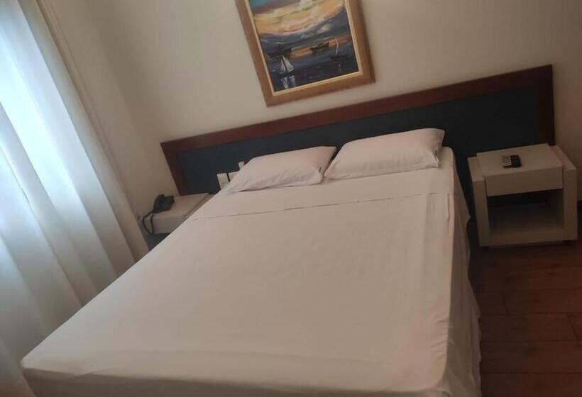 Metropolitan Hotel By Atlantica