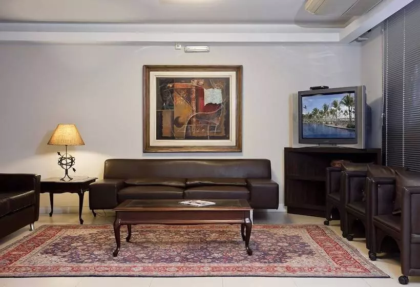 هتل Farol Da Ilha