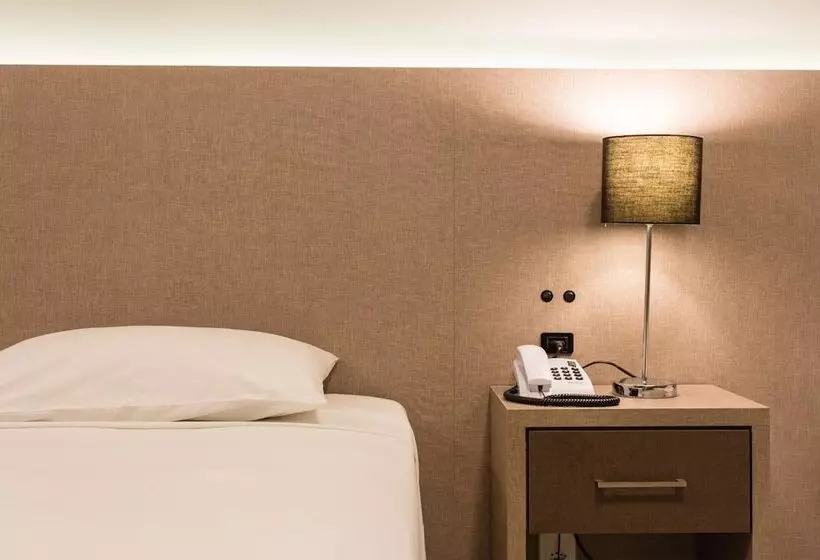 هتل Farol Da Ilha