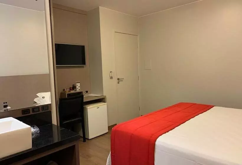 هتل Farol Da Ilha